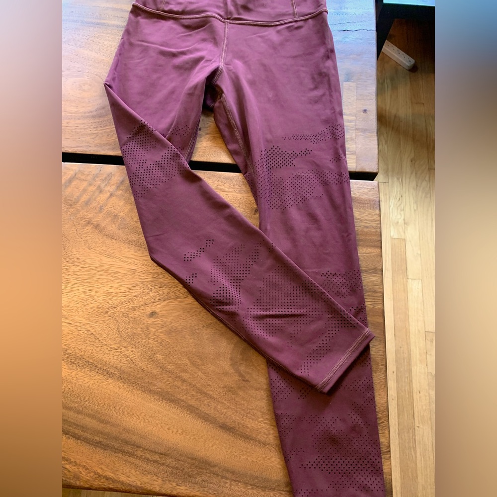 Athleta Persistance Laser Cut 7/8 Tights size S